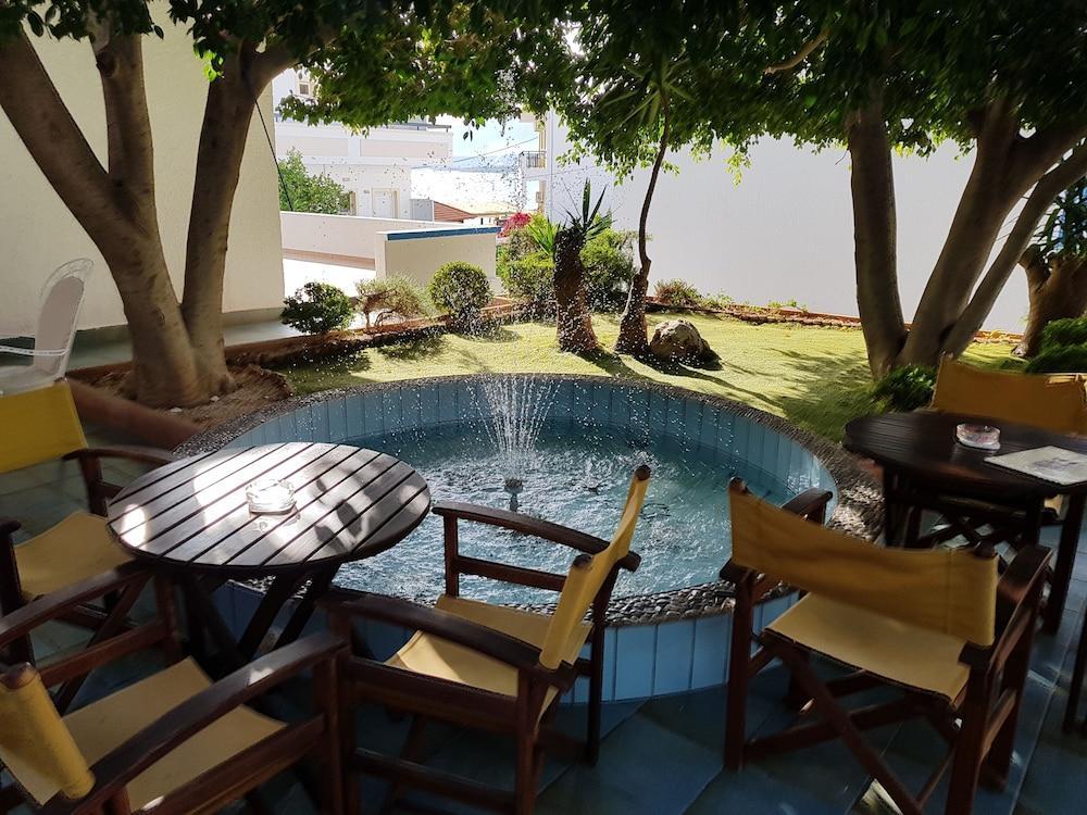 Amazones Villas Apartments Hersonissos  Exterior foto